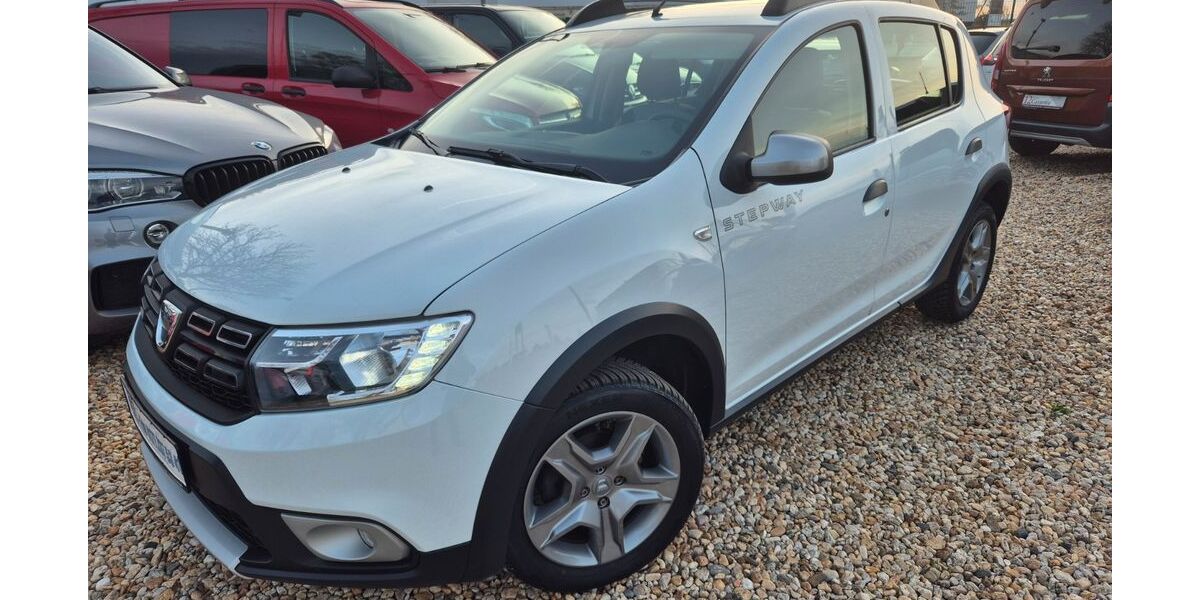 Dacia Sandero 50.000 km 9.990 &euro; Leipzig 04179