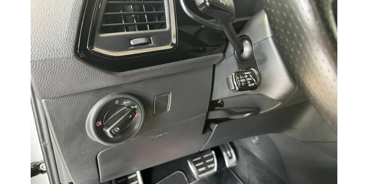 Cupra Ateca 4Drive /LED/Navi/Beats/Spur/360°/Ahk 69.951 km 26.490 &euro; Leipzig 04347