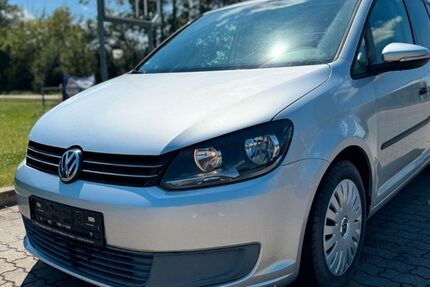 VW Touran 244.157 km 5.499 € Schkopau 06258