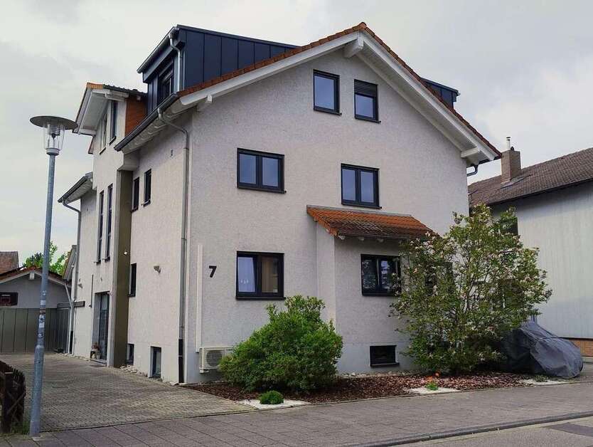 Wohnung zum Kaufen in Forst 290.000 € 97 m²