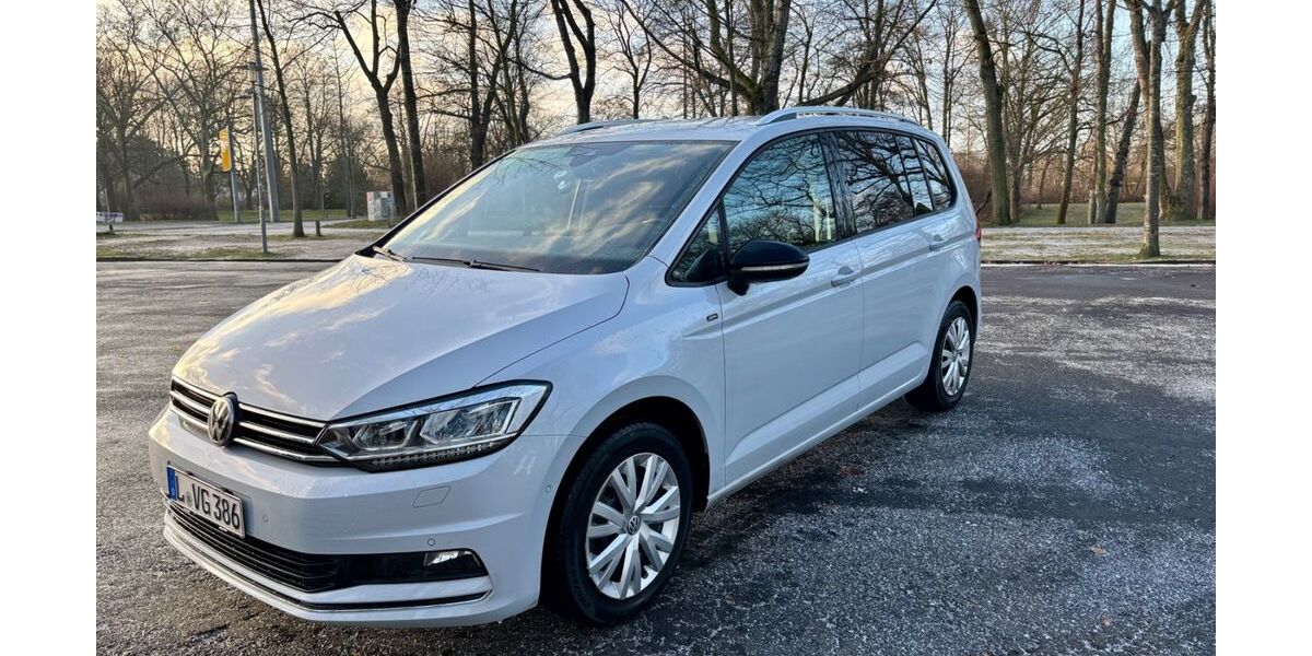 VW Touran 112.879 km 19.999 &euro; Klinga 04668