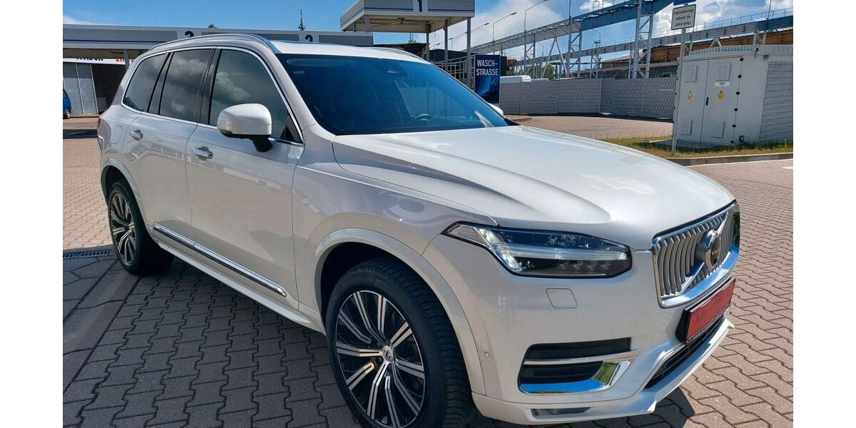 Volvo XC90 48.600 km 43.999 &euro; Leipzig 04328