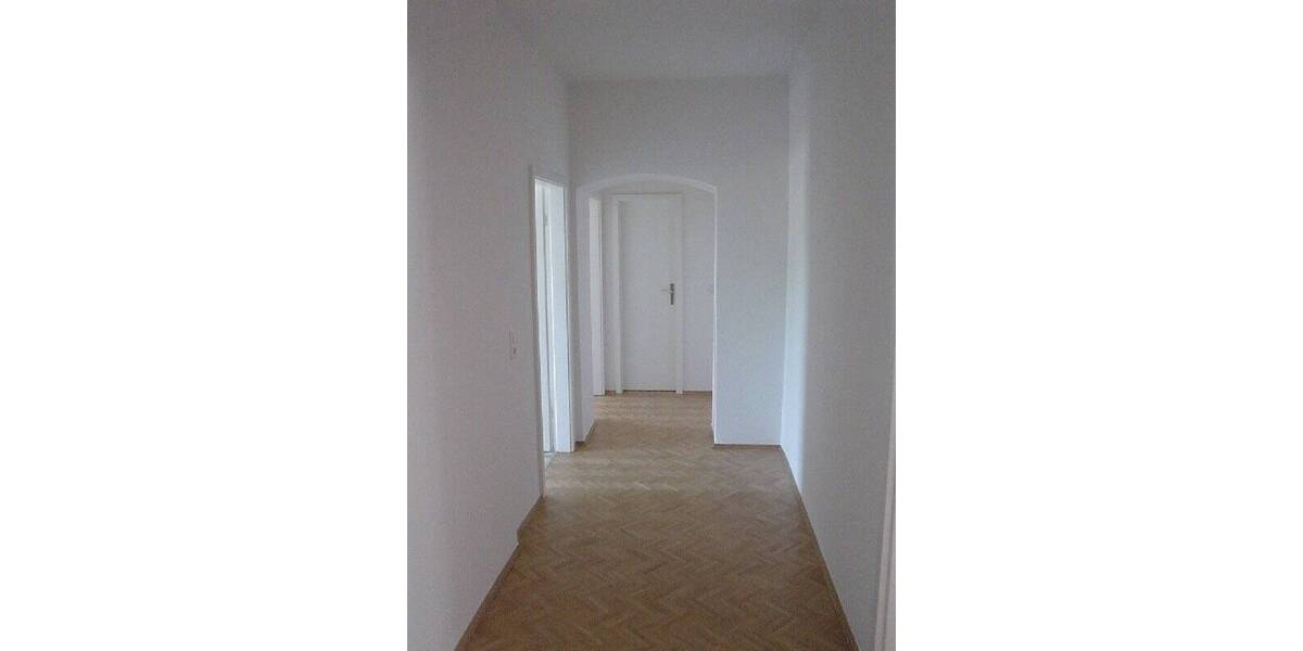 Etagenwohnung Leipzig Liebertwolkwitz - 3 Zimmer, 85 m&sup2;, 640&euro; | Angebot:25424085
