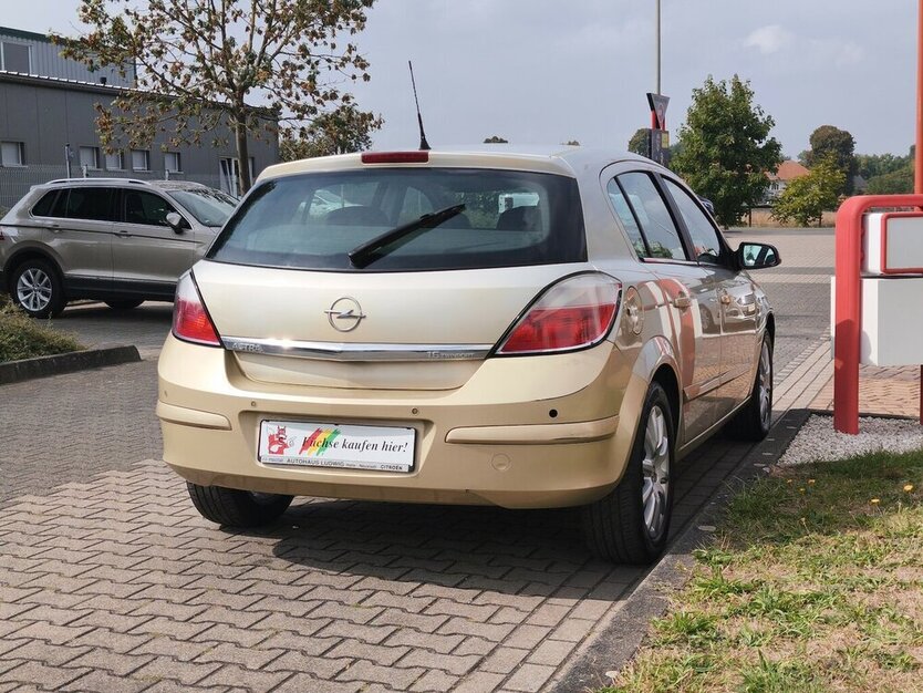 Astra Edition 1.6 Automatik/Klima/8x bereift
