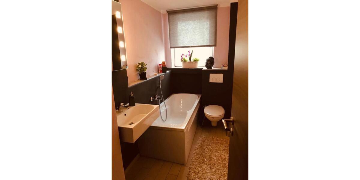Etagenwohnung Hohenmölsen - 7 Zimmer, 150 m&sup2;, 149.990&euro; | Angebot:26181973