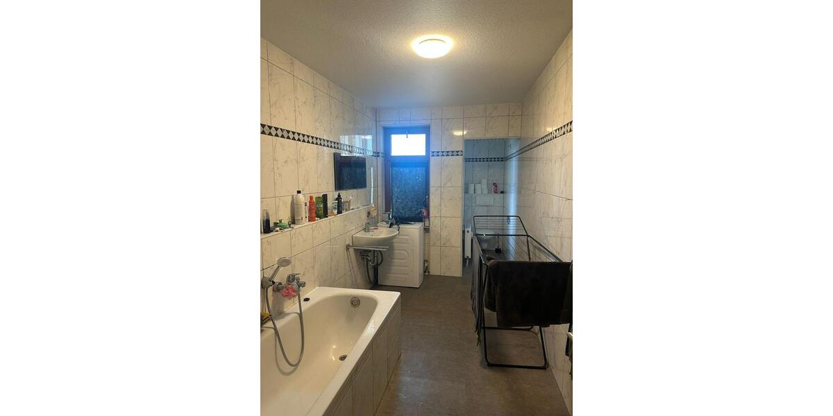 Etagenwohnung Leipzig Südost - 1 Zimmer, 10 m&sup2;, 350&euro; | Angebot:24877012