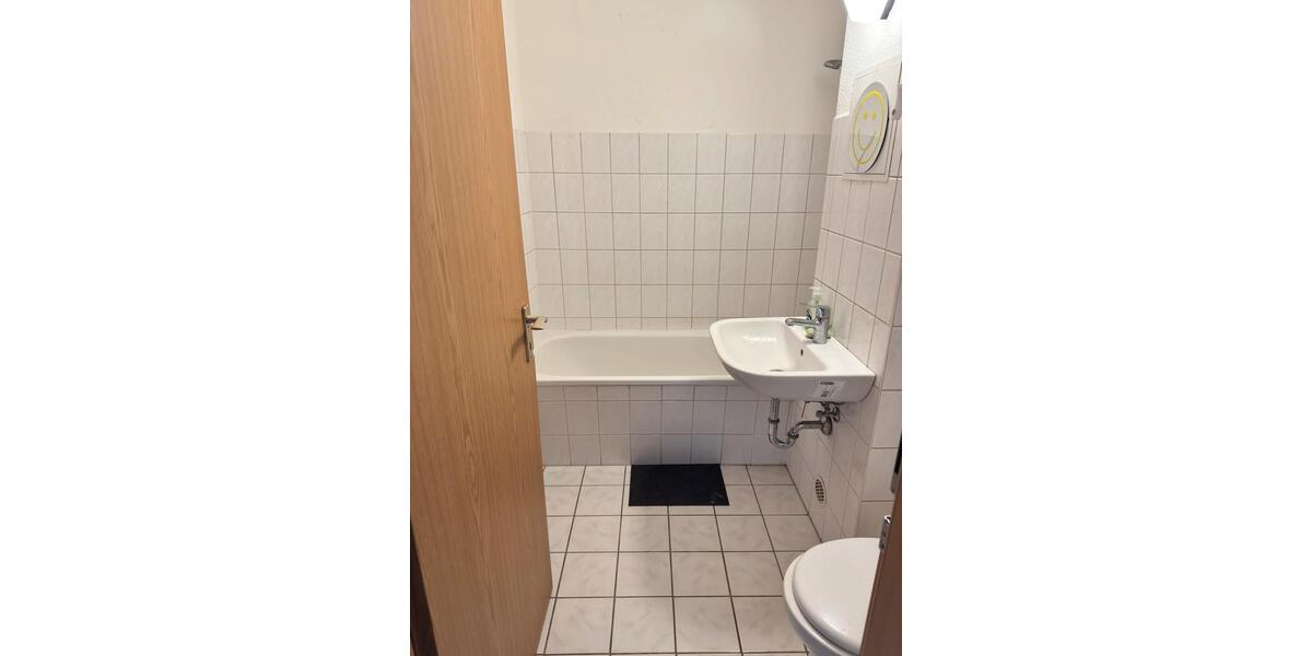 Etagenwohnung Merseburg - 1 Zimmer, 38 m&sup2;, 295&euro; | Angebot:26375787
