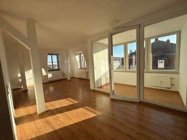 Etagenwohnung Markkleeberg Markkleeberg-Mitte - 2 Zimmer, 65 m&sup2;, 220.000&euro; | Angebot:25698237