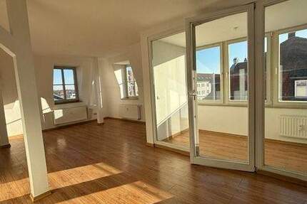 Wohnung Markkleeberg Markkleeberg-Mitte - 2 Zimmer, 65 m&sup2;, 220.000&euro; | Angebot:25698237