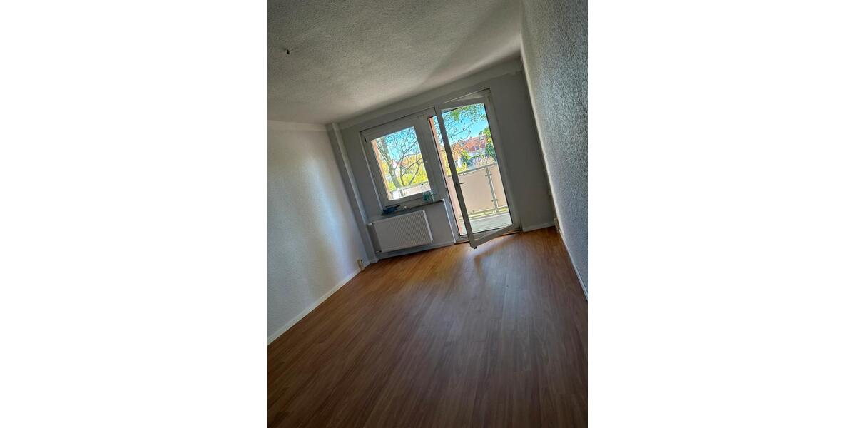 Erdgeschoßwohnung Wurzen - 3 Zimmer, 60 m&sup2;, 480&euro; | Angebot:26394891