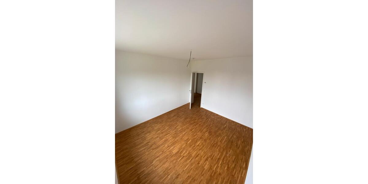 Reihenhaus Großpösna - 5 Zimmer, 129 m&sup2;, 1.580&euro; | Angebot:26543105