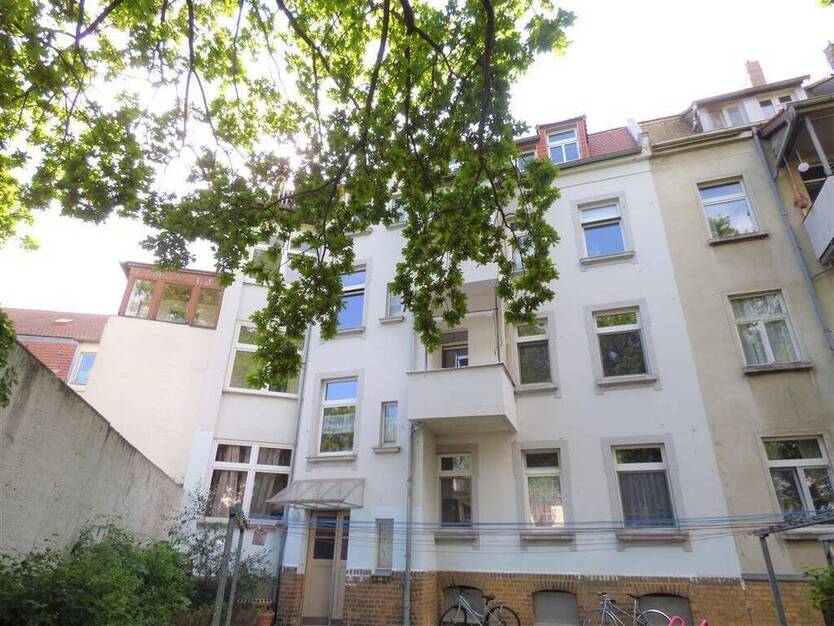 Leutzsch - Schöne 3 Zi.- Whg., Gäste WC, Loggia, frisch saniert!