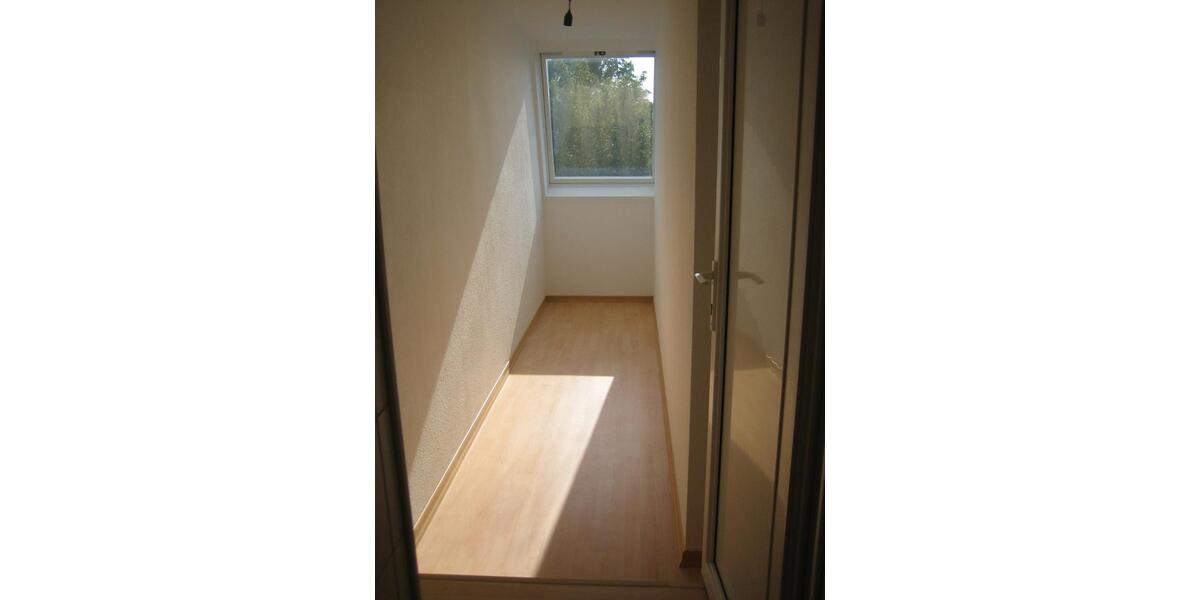 Dachgeschoßwohnung Leipzig Süd - 1.5 Zimmer, 43 m&sup2;, 125.000&euro; | Angebot:26481049