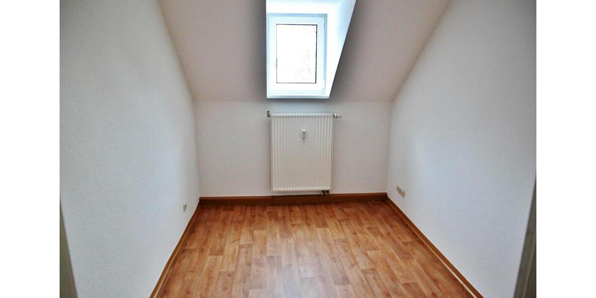 Dachgeschoßwohnung Neukieritzsch - 3 Zimmer, 68 m&sup2;, 320&euro; | Angebot:26631296