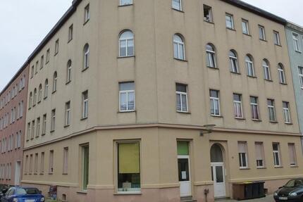 +++Helle Dachgeschosswohnung für Singles oder junge Paare+++ zimmer