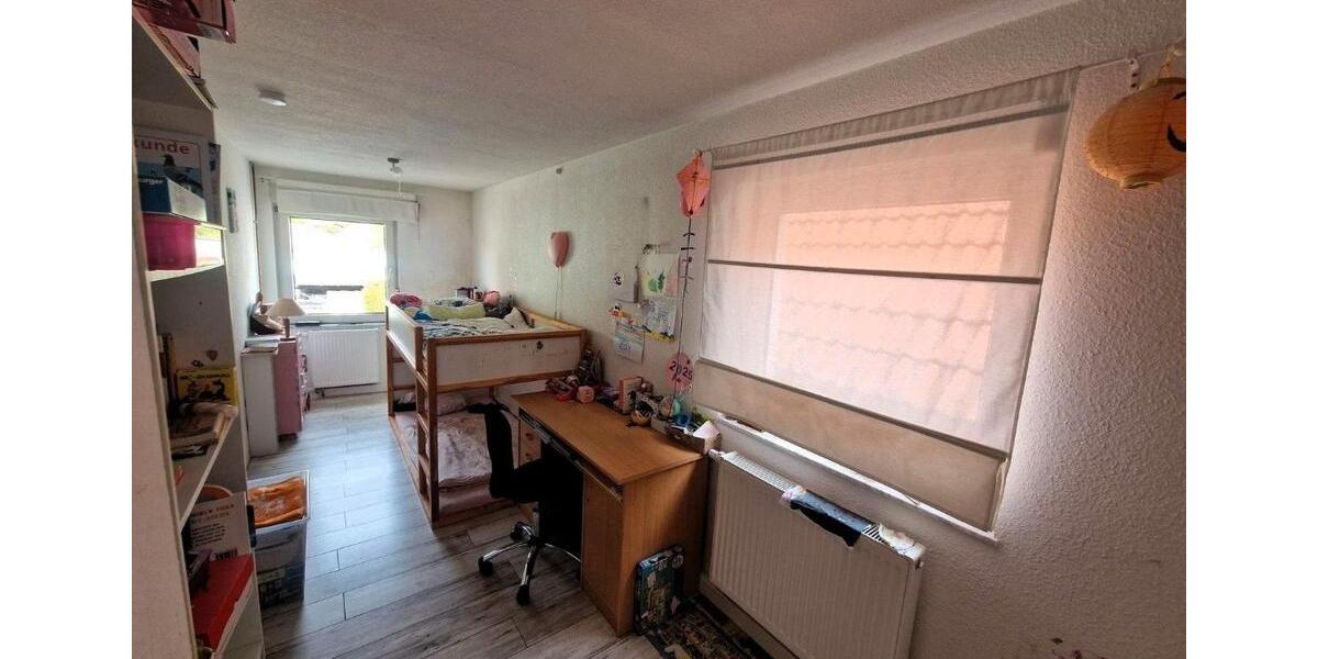 Einfamilienhaus Hohenmölsen - 5 Zimmer, 120 m&sup2;, 180.000&euro; | Angebot:26391263