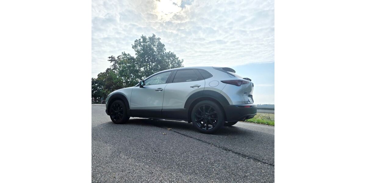 Mazda CX-30 98.745 km 15.950 &euro; Leipzig 04105
