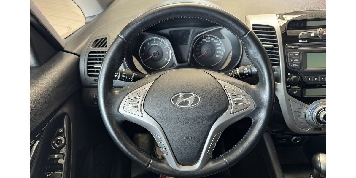 Hyundai ix20 FIFA world Cup Edition Automatik/LEDER/AHK/ 59.985 km 10.990 &euro; Leipzig 04347