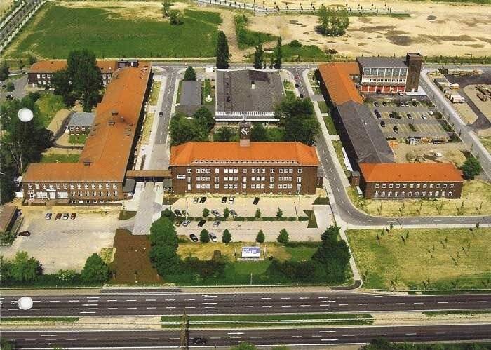 Gewerbeobjekt Rötha Espenhain - 2 Zimmer, 588 m&sup2;, 1.999&euro; | Angebot:25801829