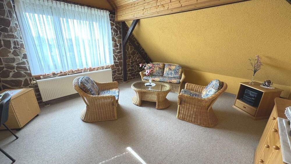 Einfamilienhaus Leipzig Burghausen-Rückmarsdorf - 7 Zimmer, 296 m&sup2;, 695.000&euro; | Angebot:25733732