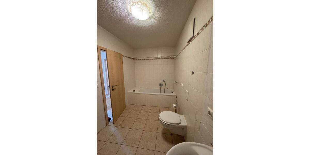 Etagenwohnung Wurzen - 3 Zimmer, 98 m&sup2;, 137.500&euro; | Angebot:25768273