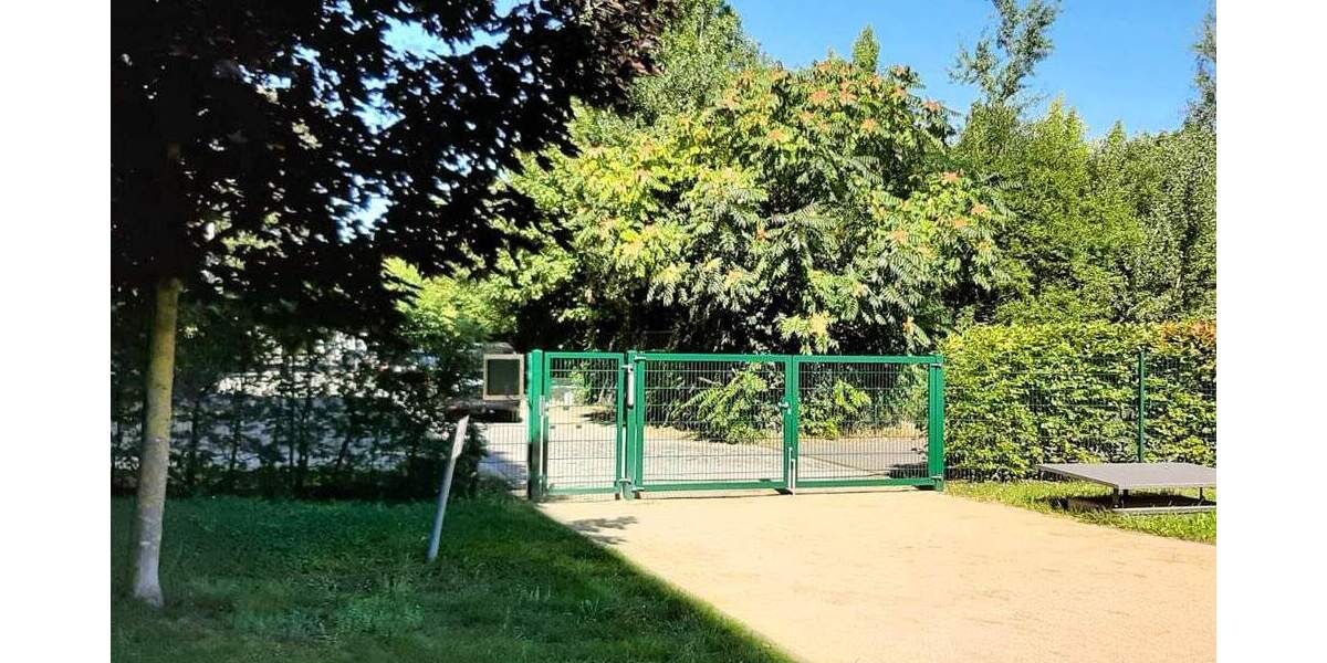 Bald frei! Loft-Wohnung mit Balkon l EBK l 2 TG-Stellplätzen & Wellnessbereich 4 zimmer