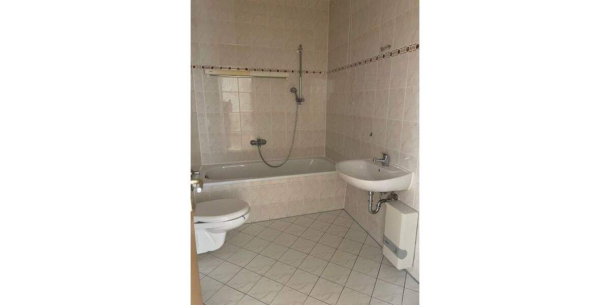Etagenwohnung Eilenburg Eilenburg-Berg - 3 Zimmer, 63 m&sup2;, 381&euro; | Angebot:25089214