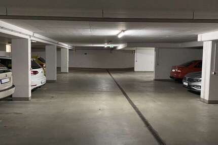 Tiefgaragenstellplatz in der beliebten Südvorstadt zimmer