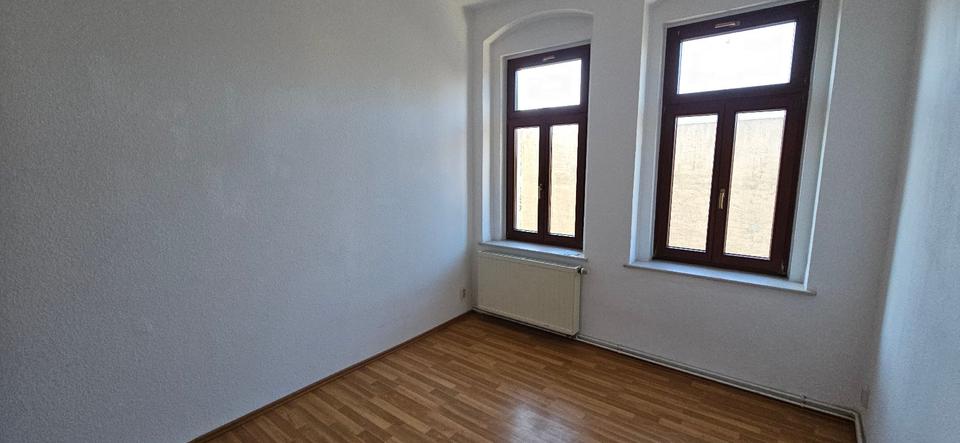 2-Raum-Wohnung in Naunhof – gute Anbindung, Bahnhof fußläufig 2 zimmer