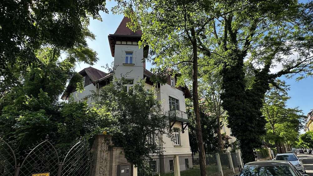 Haus zum Mieten in Markkleeberg 3.950 € 307 m² 7 zimmer