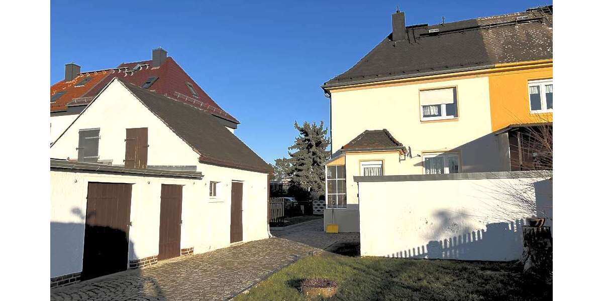 Haus zum Kaufen in Leipzig Thekla 299.000 € 95 m² 4 zimmer