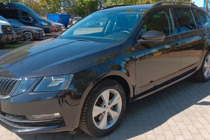 Skoda Octavia 88.239 km 14.700 € Leipzig 04179