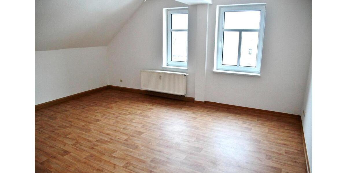 Dachgeschoßwohnung Neukieritzsch - 3 Zimmer, 68 m&sup2;, 320&euro; | Angebot:26631296