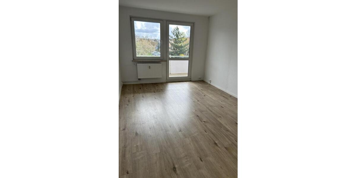 Etagenwohnung Bad Dürrenberg - 3 Zimmer, 61 m&sup2;, 351&euro; | Angebot:26061342