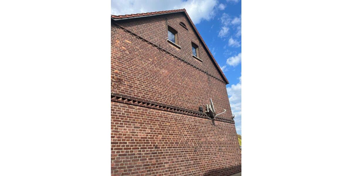 Einfamilienhaus Lützen - 8 Zimmer, 130 m&sup2;, 225.000&euro; | Angebot:26562480