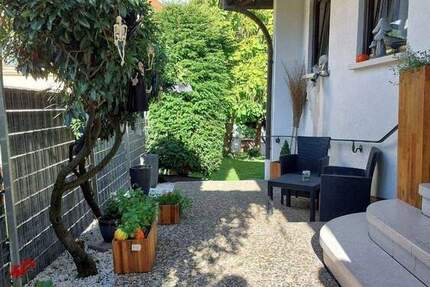 Freisen OT! Großzügiges Komforthaus, 1-2 Familienhaus, mit Wintergarten, Balkon, Garten, Do-Garage und Stellplätzen