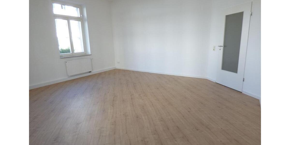 Familien aufgepasst!!! - 3-Raum Whg. in Gohlis, Bad mit Fenster, Wanne, helle Wohnküche! 3 zimmer