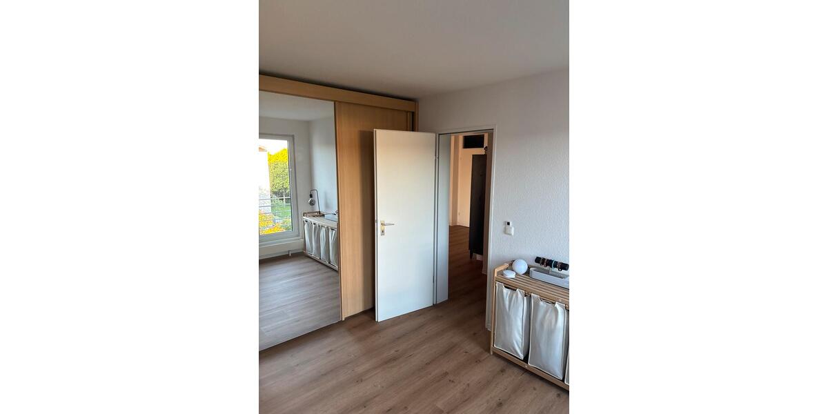 Dachgeschoßwohnung Leipzig Südost - 2.5 Zimmer, 80 m&sup2;, 950&euro; | Angebot:26373819