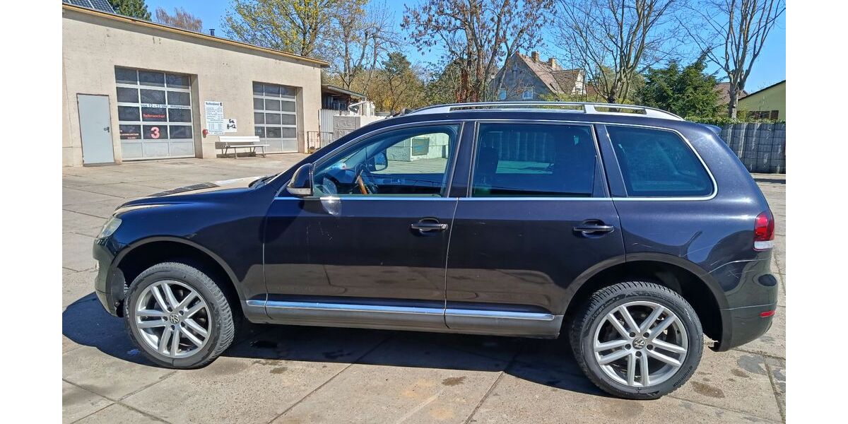 VW Touareg 234.000 km 8.000 &euro; Schkeuditz/ OT Freiroda 04435
