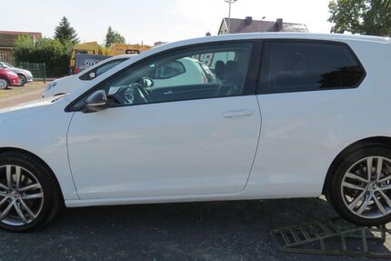 VW Golf 128.000 km 13.340 € Halle/ Saale 06116