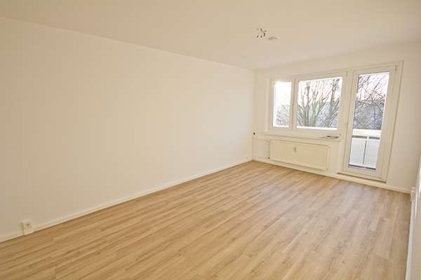 Wohnung zum Mieten in Halle (Saale) 422 € 60.2 m²