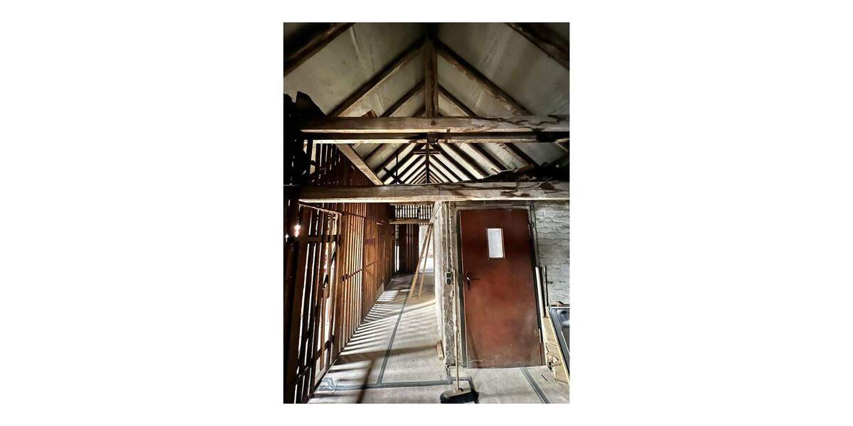 Etagenwohnung Leipzig Zentrum-Südost - 5 Zimmer, 170 m&sup2;, 199.000&euro; | Angebot:25728374