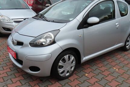 Toyota Aygo (X) 123.525 km 2.490 &euro; Sandersdorf-Brehna 06796