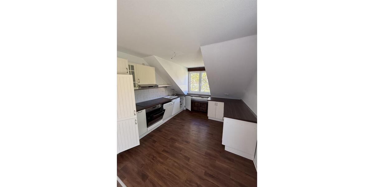 Dachgeschoßwohnung Borna - 3 Zimmer, 50 m&sup2;, 320&euro; | Angebot:26562163