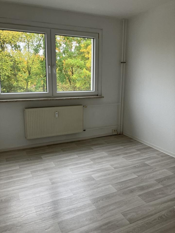 3 Zimmerwohnung im 1. OG mit Balkon zimmer