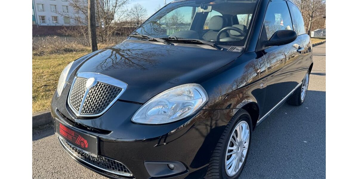 Lancia Ypsilon 91.979 km 3.900 &euro; Leipzig 04129