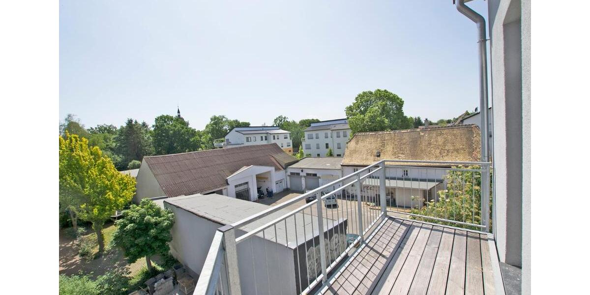 Lichtdurchflutete 5-Zimmer-Wohnung mit Südbalkon 5 zimmer