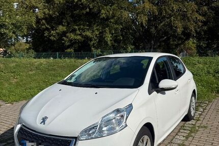 Peugeot 208 54.000 km 7.100 &euro; Pegau 04523