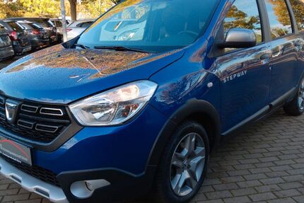 Dacia Lodgy 97.705 km 12.490 &euro; Leipzig 04179