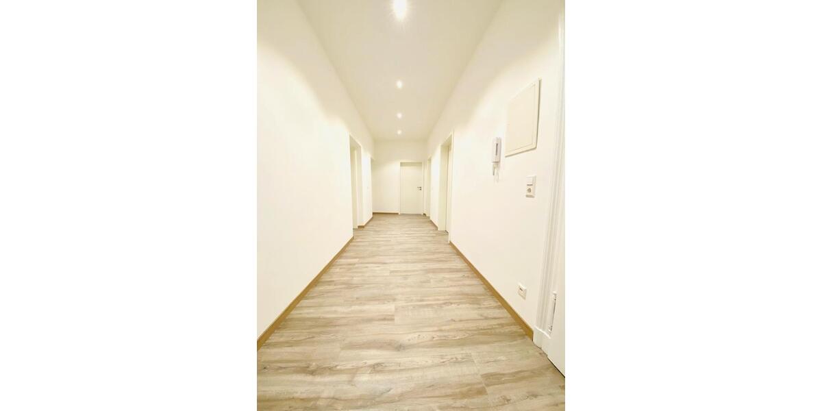 4-Raum-Wohnung mit Balkon frisch saniert in Leipzig - Gohlis WG-geeignet 4 zimmer